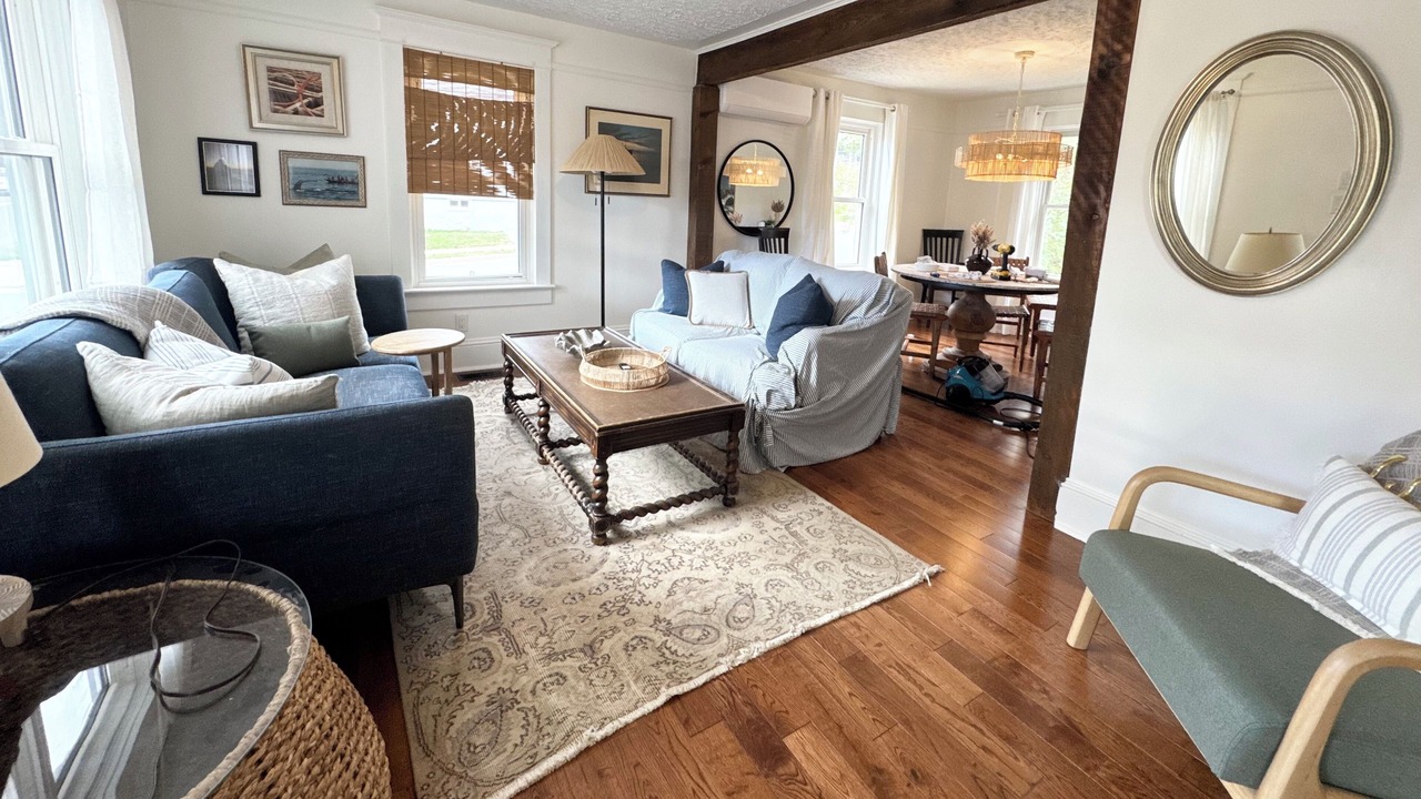 Photo of Livingroom in Harbourview