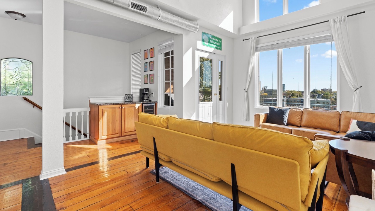 Photo of Livingroom in Milwaukee