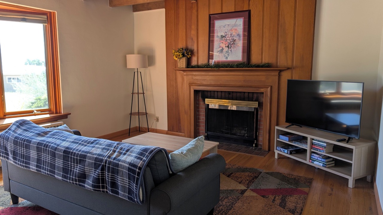 Photo of Livingroom in Los Alamos
