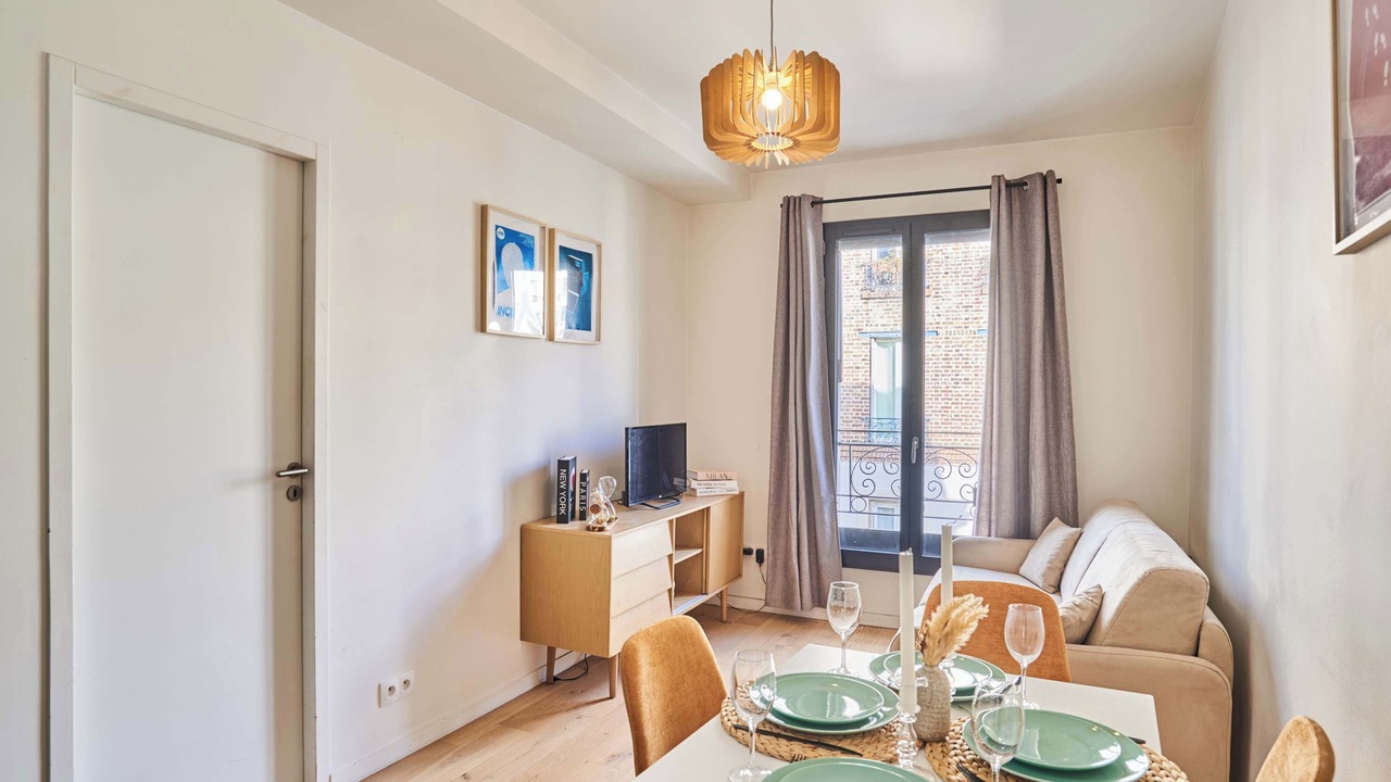 Photo of Others in Silly-Gallieni