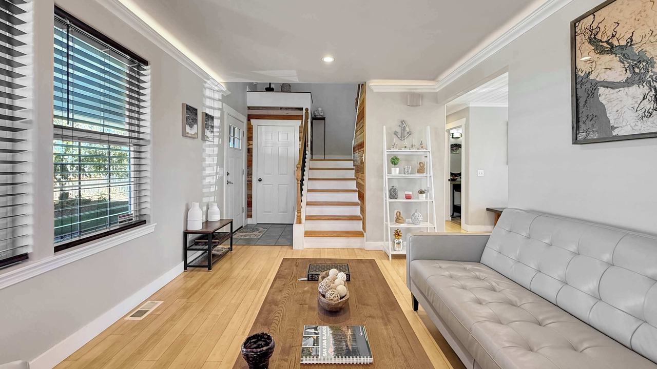 Photo of Livingroom in Sequim
