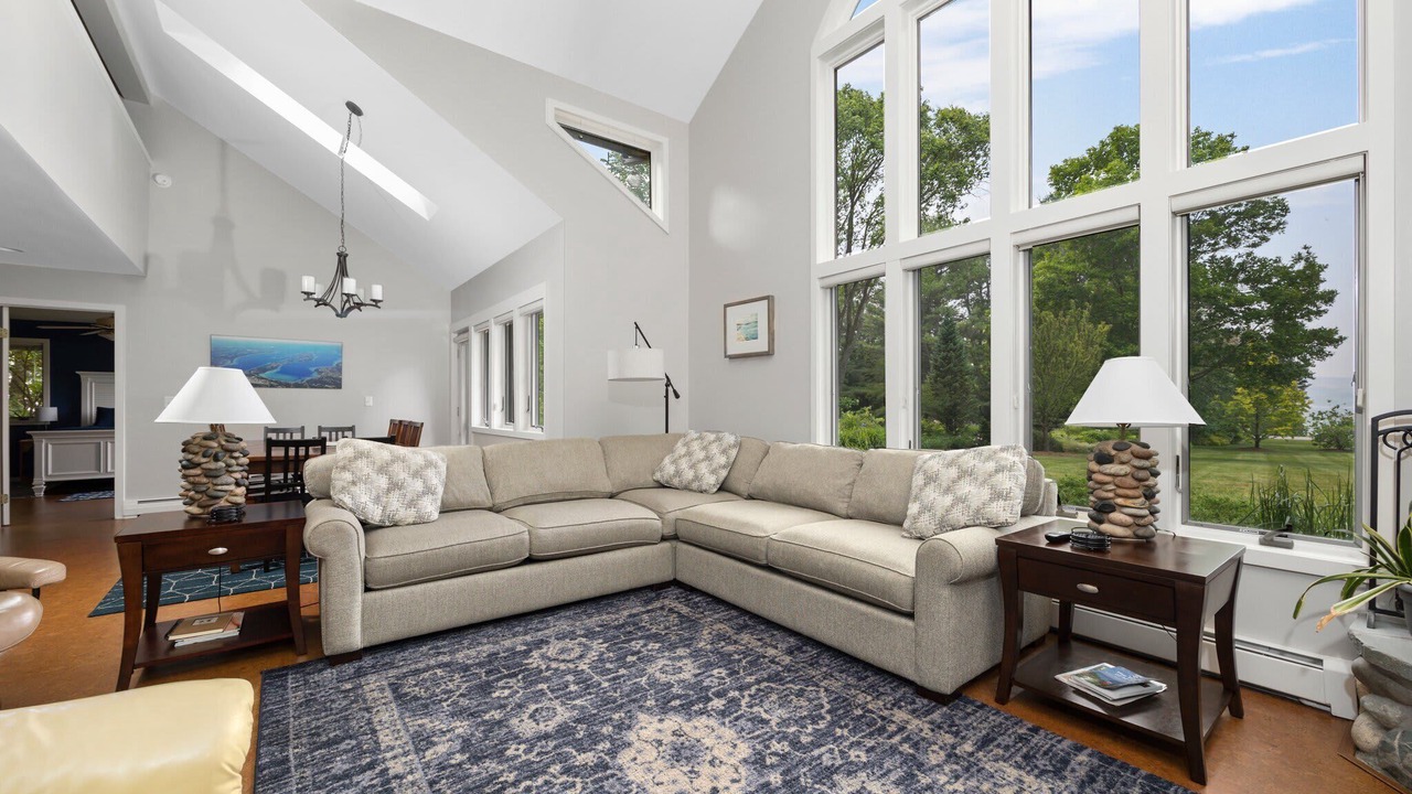 Photo of Livingroom in Suttons Bay