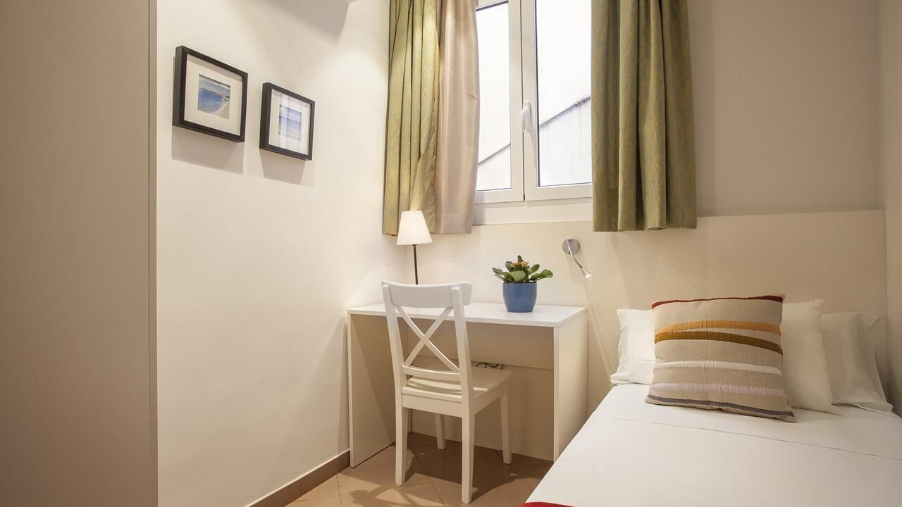 Photo of Bedroom in Gothic Quarter