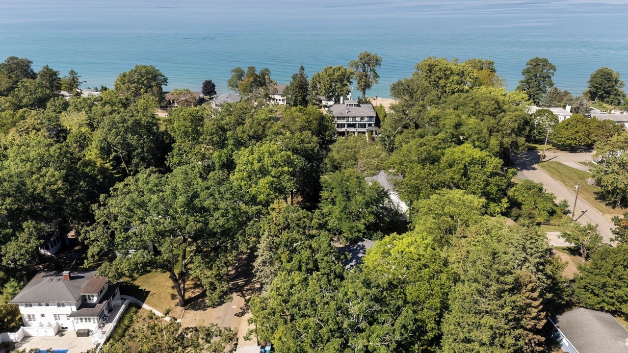 Photo of Outdoor in Grand Beach