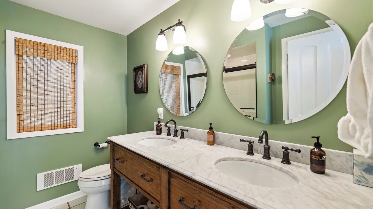 Photo of Bathroom in Grand Beach