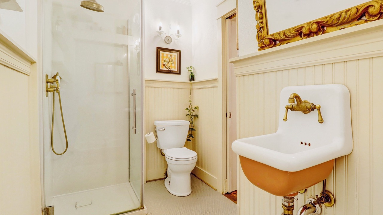 Photo of Bathroom in Heritage