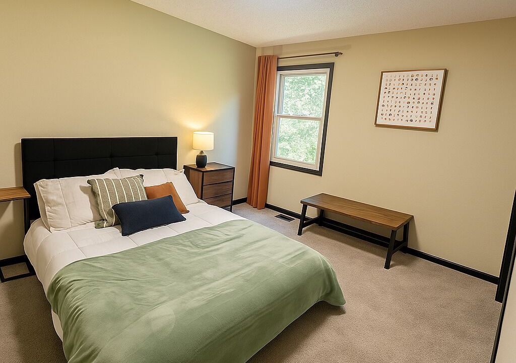 Photo of Bedroom in Lawrence