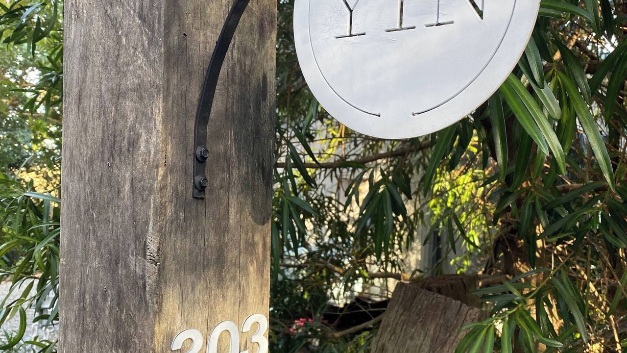 Photo of Outdoor in Foxground