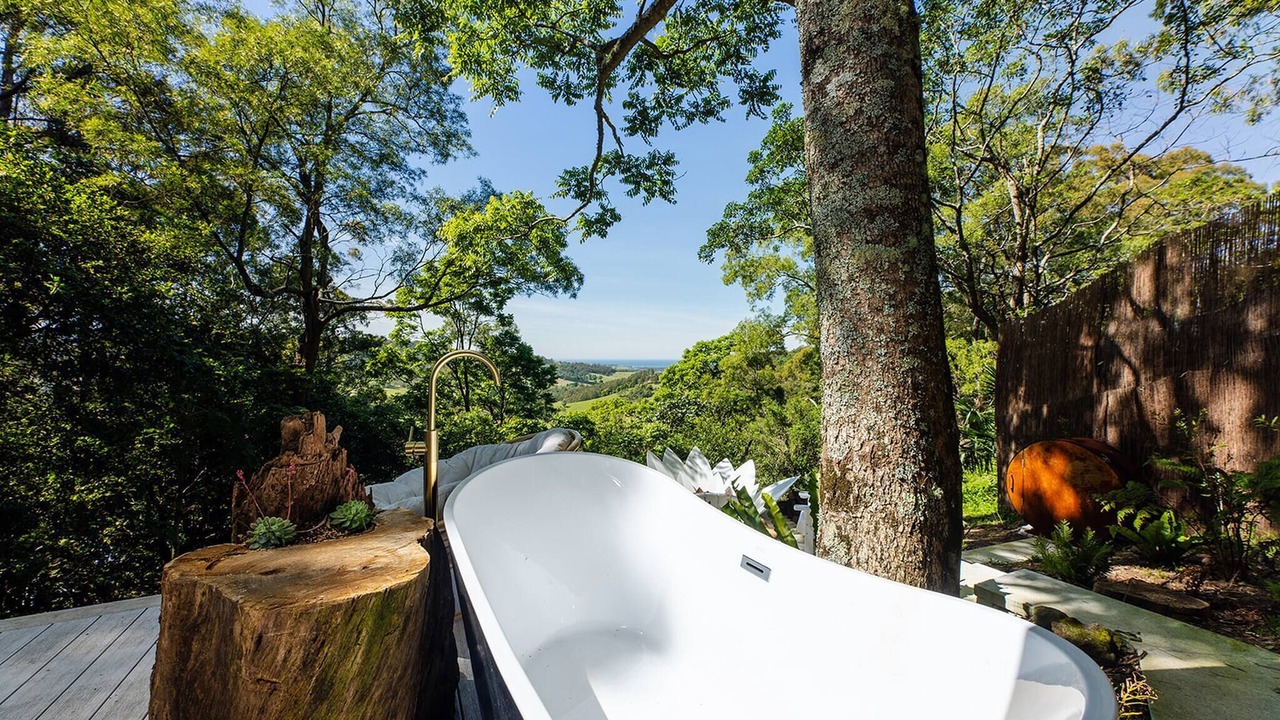 Photo of Outdoor in Foxground