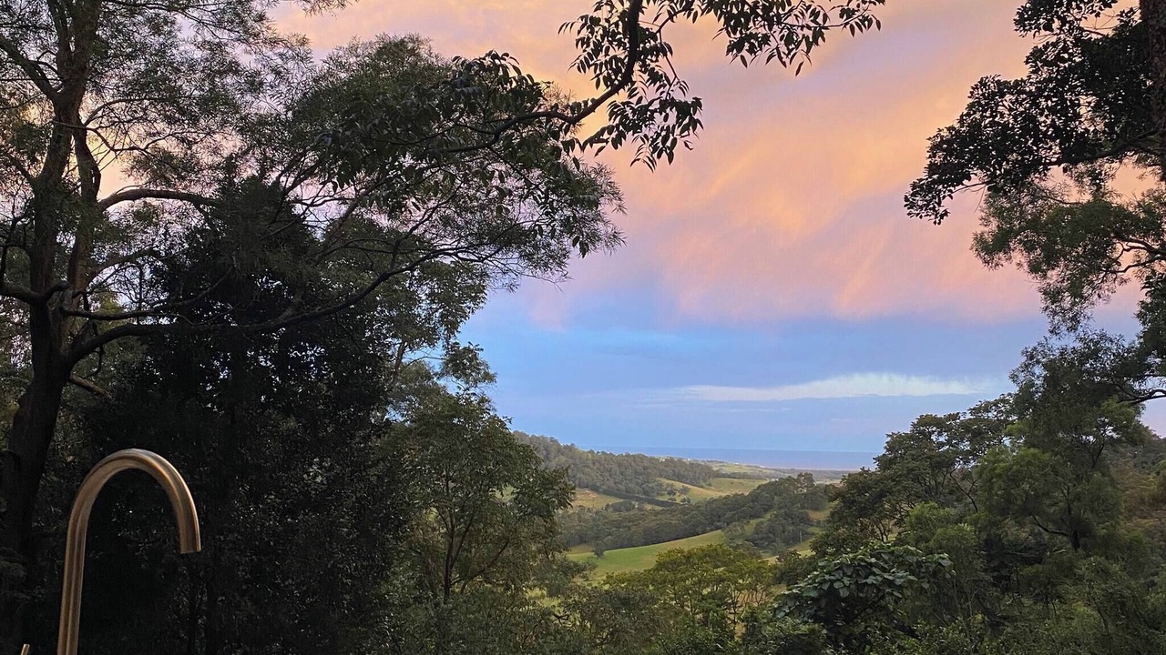 Photo of Outdoor in Foxground