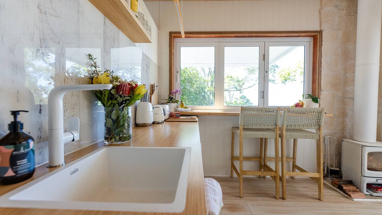 Photo of Others in Foxground