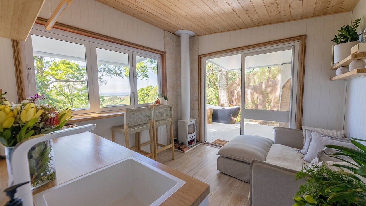 Photo of Livingroom in Foxground