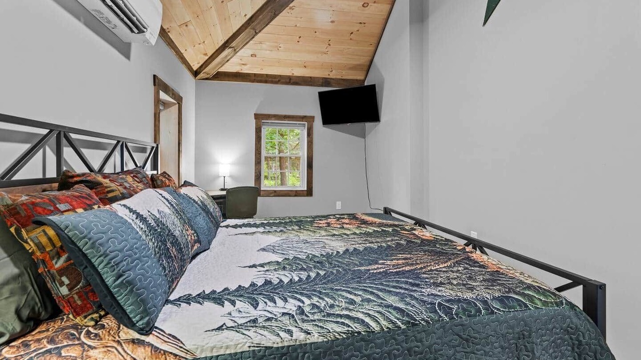 Photo of Bedroom in Forestport