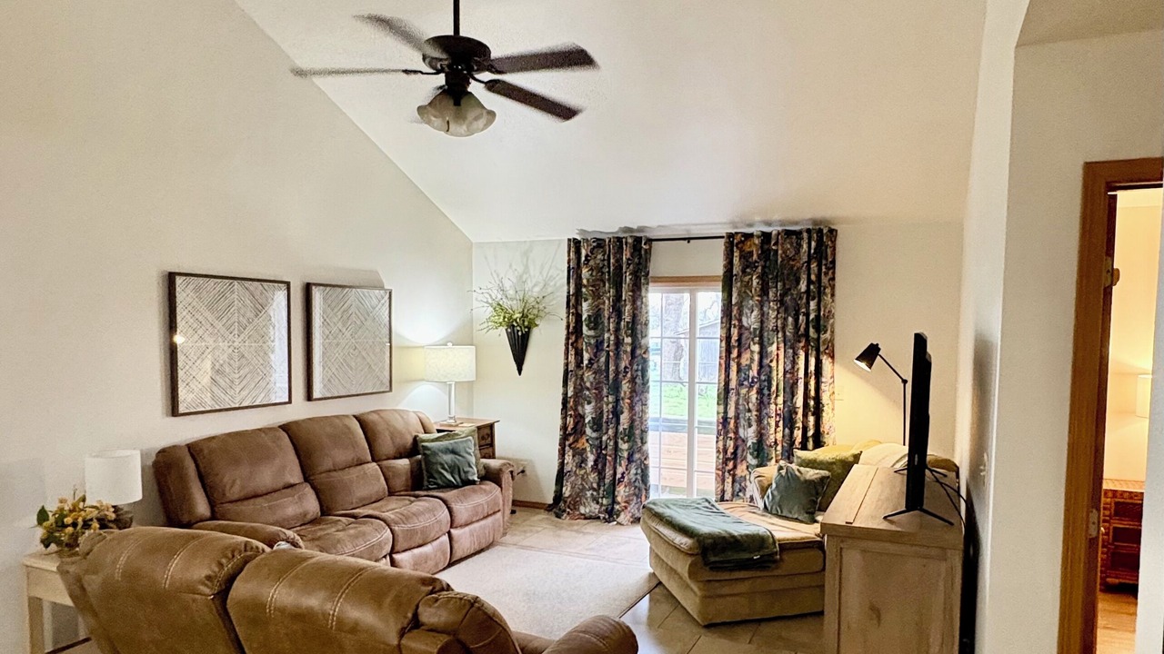 Photo of Livingroom in Spiro