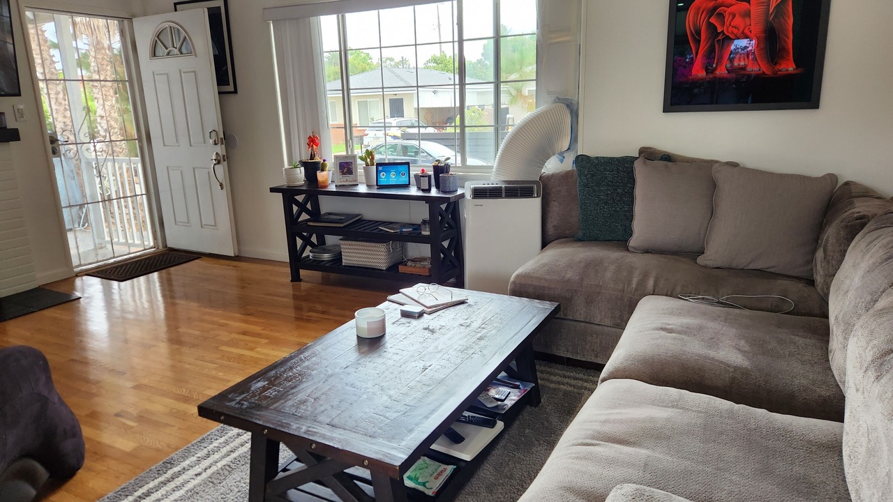 Photo of Livingroom in Del Rey