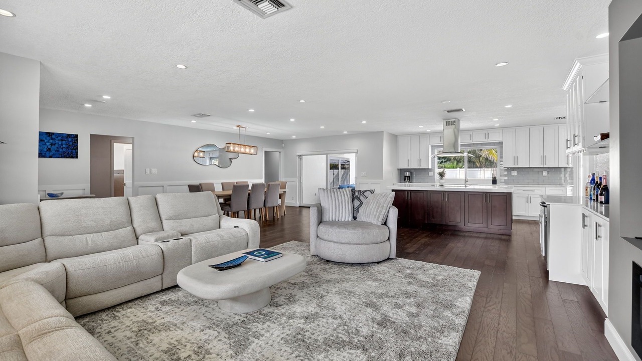 Photo of Livingroom in Boca Del Mar