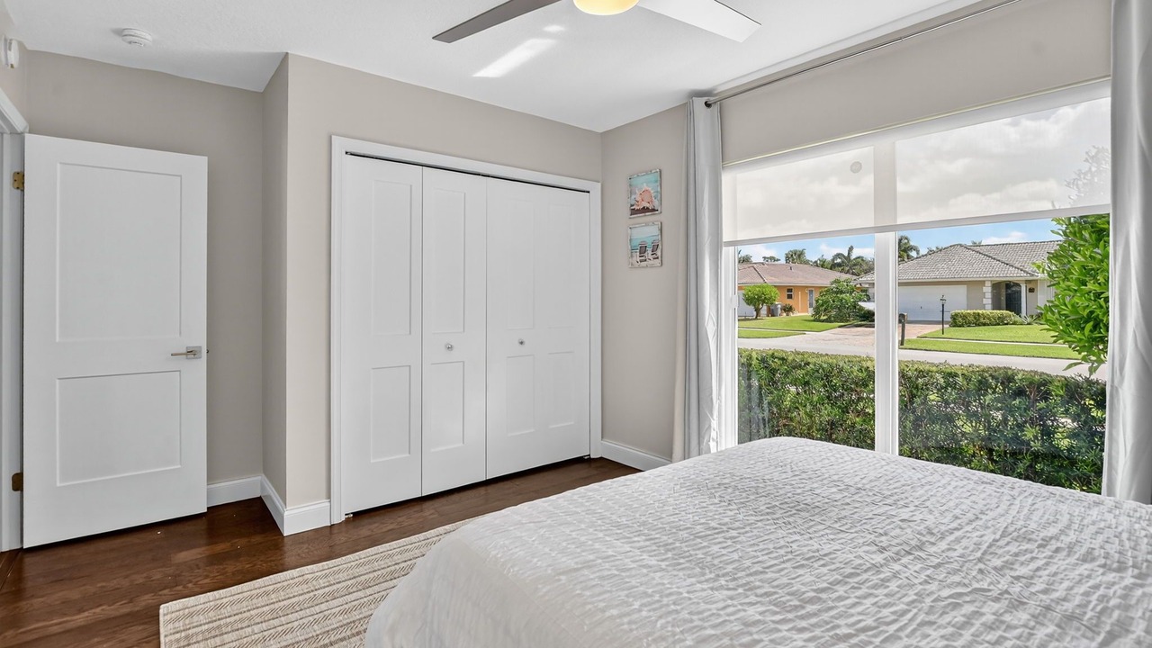 Photo of Bedroom in Boca Del Mar
