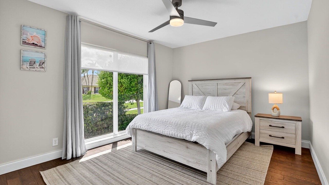 Photo of Bedroom in Boca Del Mar
