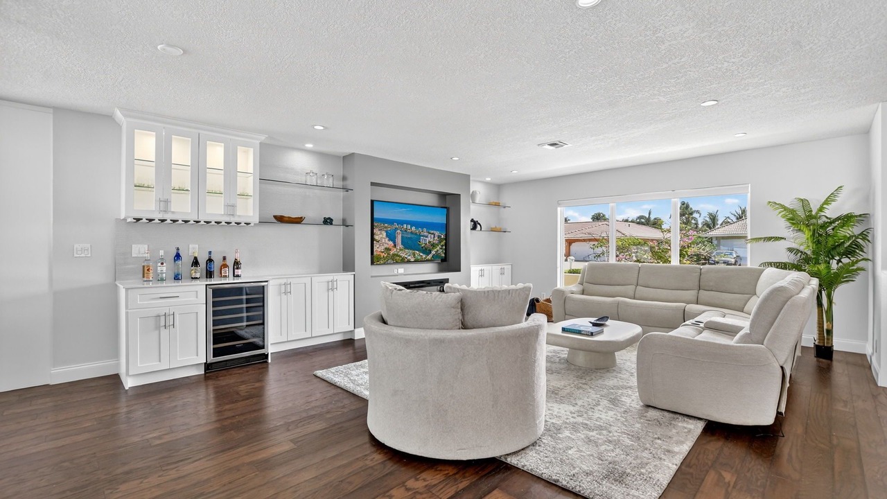 Photo of Livingroom in Boca Del Mar