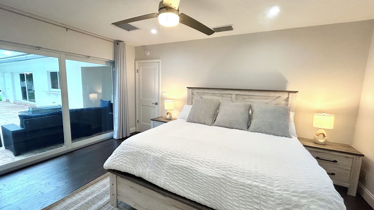 Photo of Bedroom in Boca Del Mar