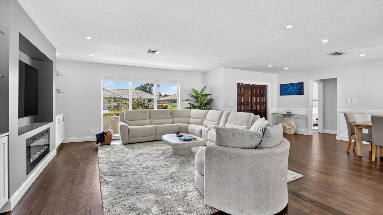 Photo of Livingroom in Boca Del Mar