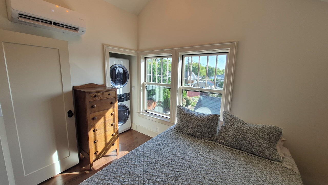 Photo of Bedroom in Northwest Everett