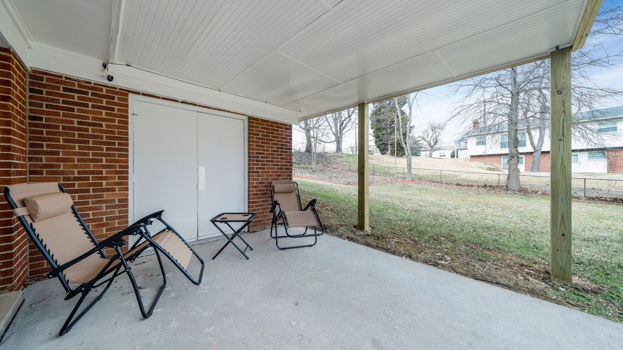 Photo of Patio Balcony in Hillandale