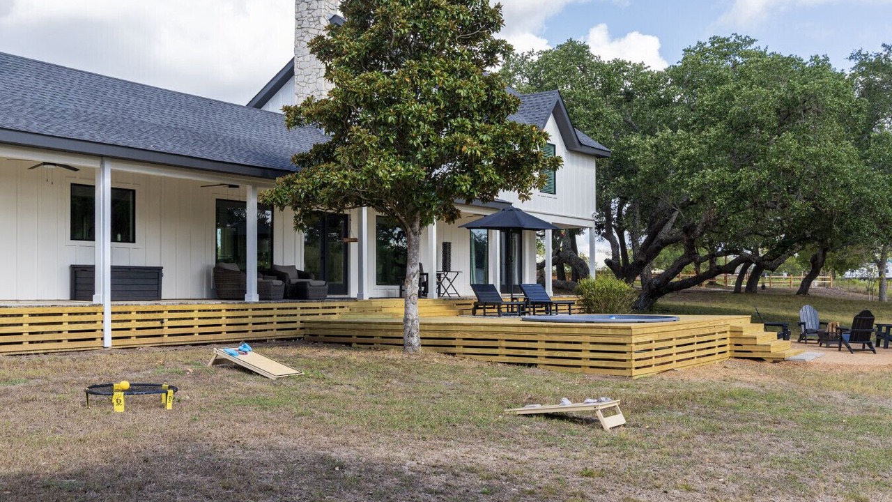 Photo of Outdoor in La Grange