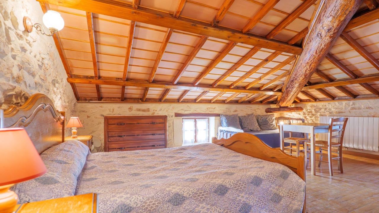 Photo of Bedroom in La Garde-Adhemar