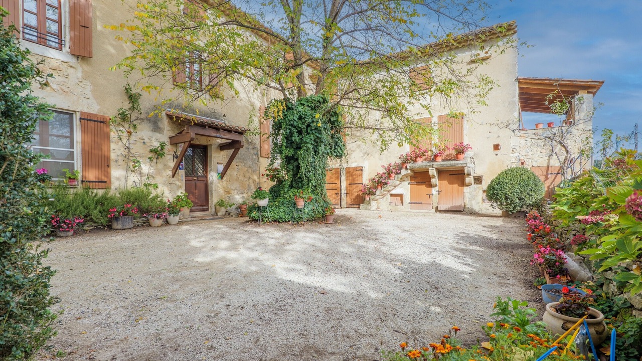 Photo of Outdoor in La Garde-Adhemar