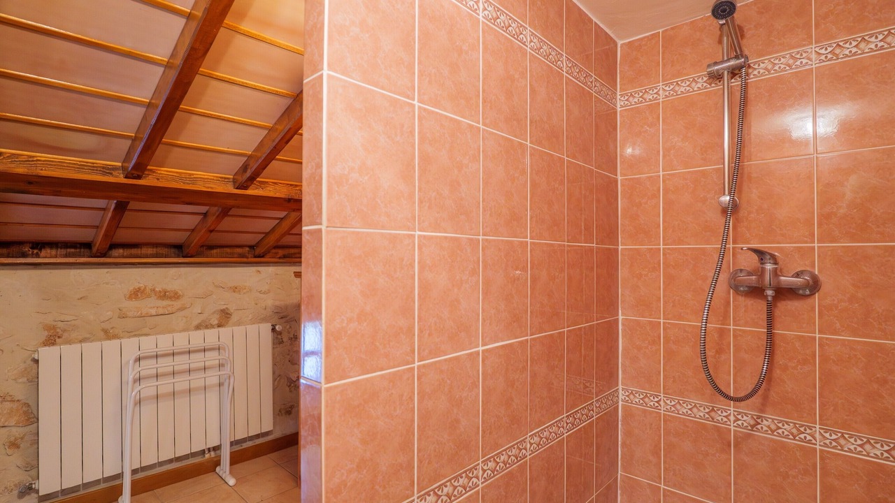Photo of Bathroom in La Garde-Adhemar