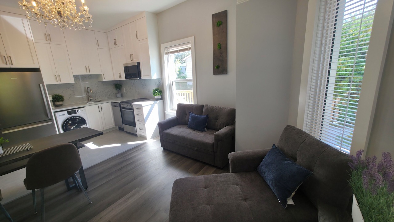 Photo of Livingroom in Orillia