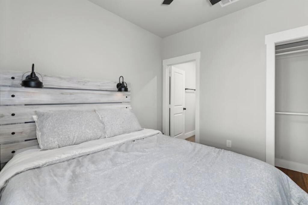 Photo of Bedroom in Karnack