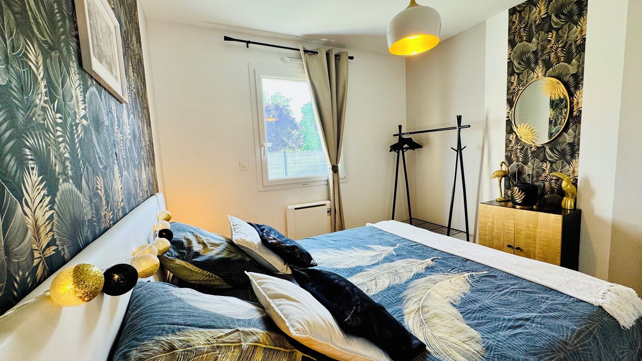 Photo of Bedroom in Theuville