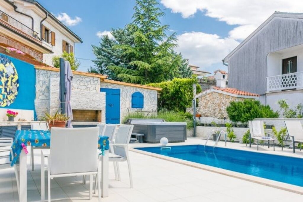 Photo of Outdoor in Linardici