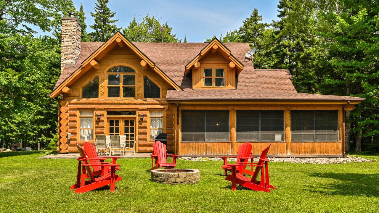 Photo of Patio Balcony in Fiddler Lake Resort