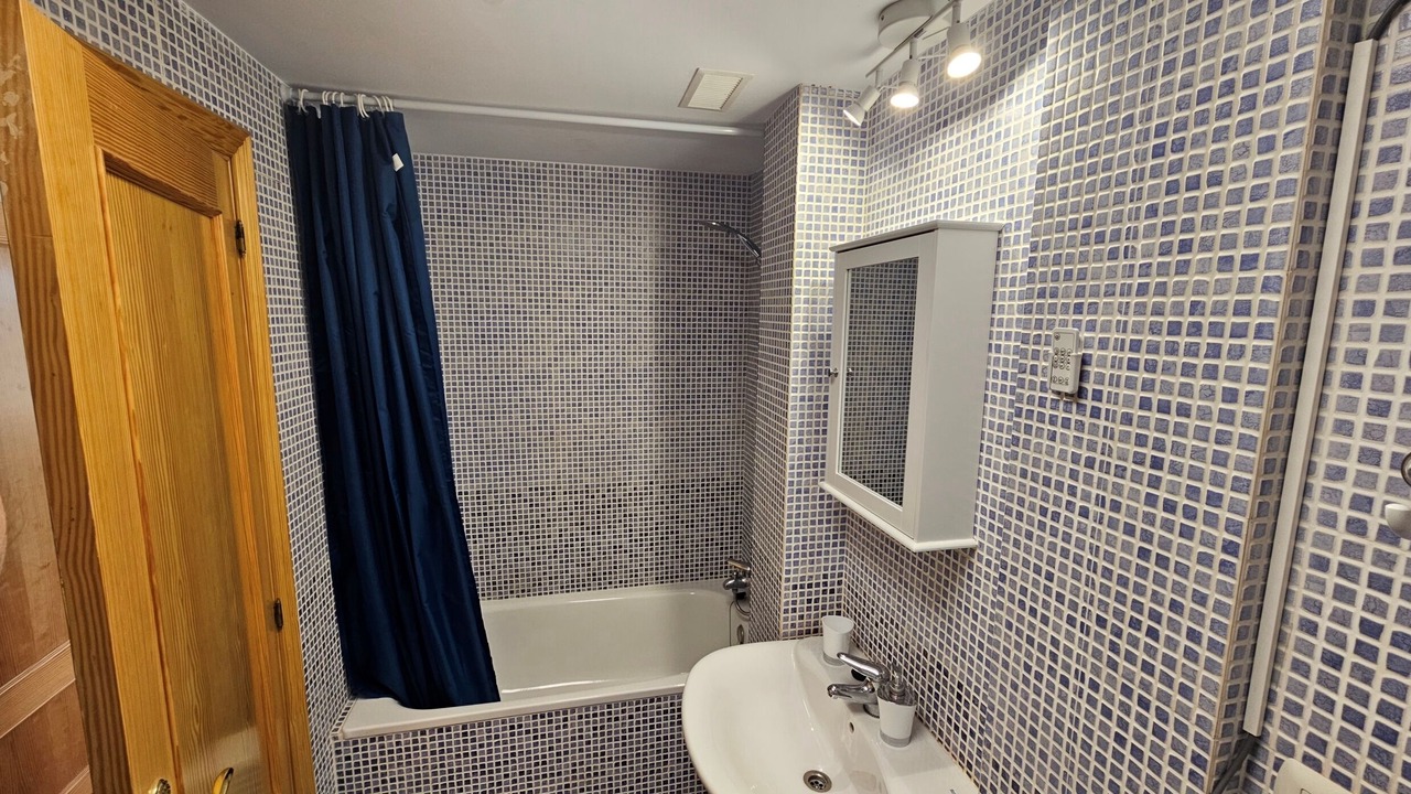 Photo of Bathroom in Toras