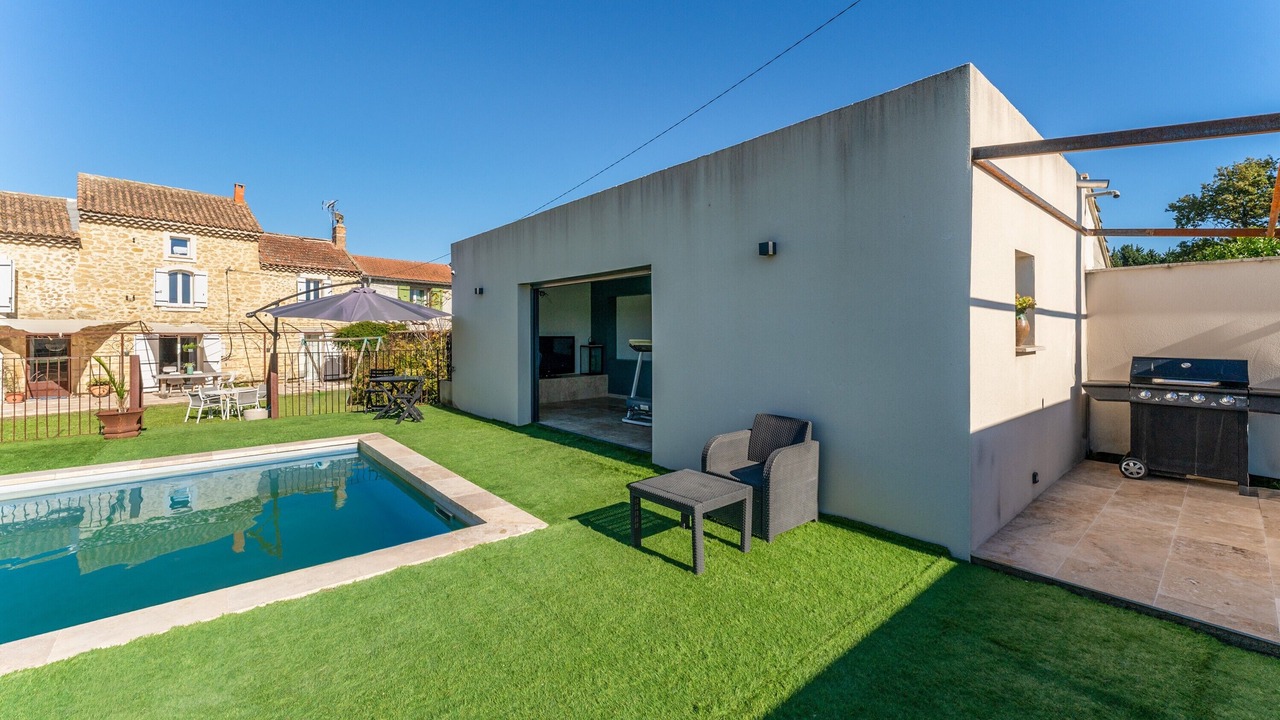 Photo of Patio Balcony in Camaret-sur-Aigues