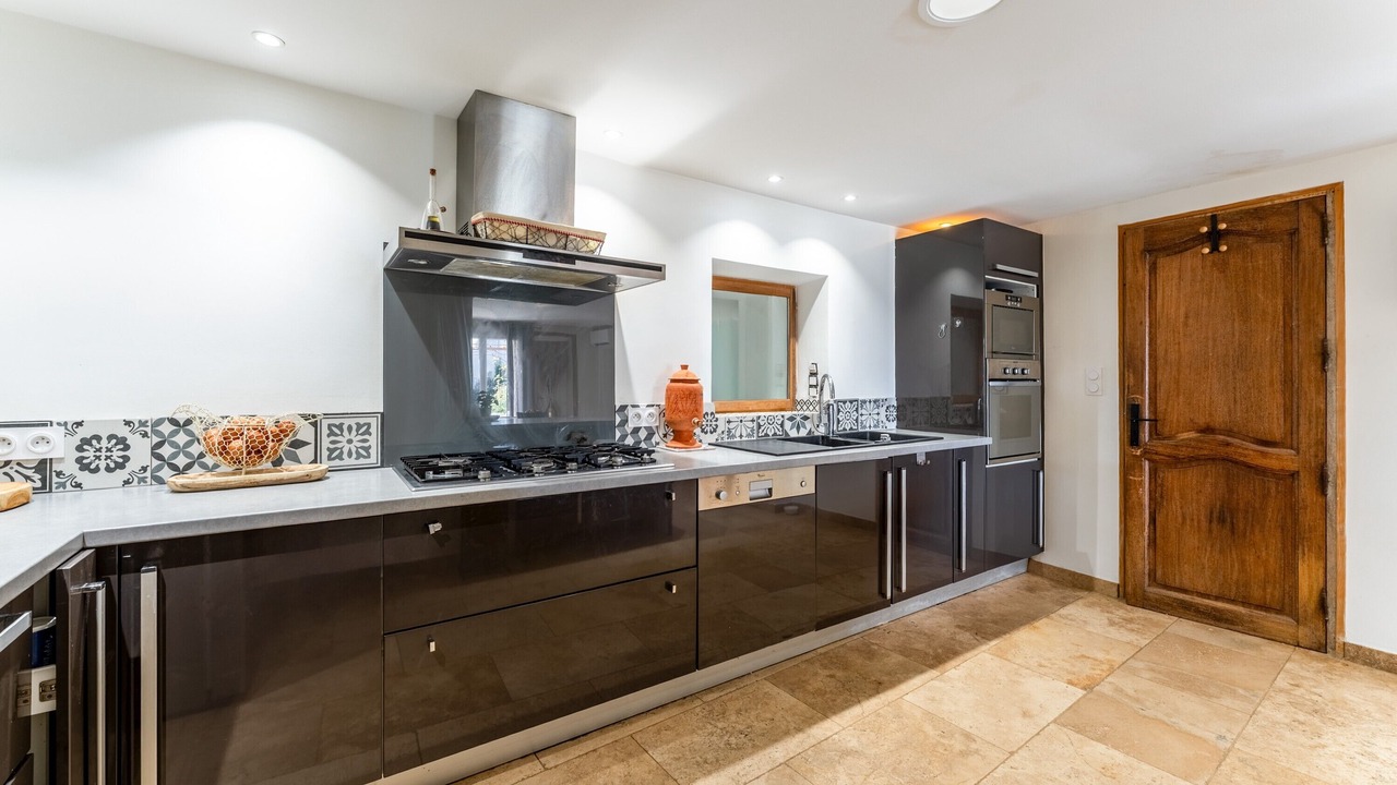 Photo of Kitchen in Camaret-sur-Aigues