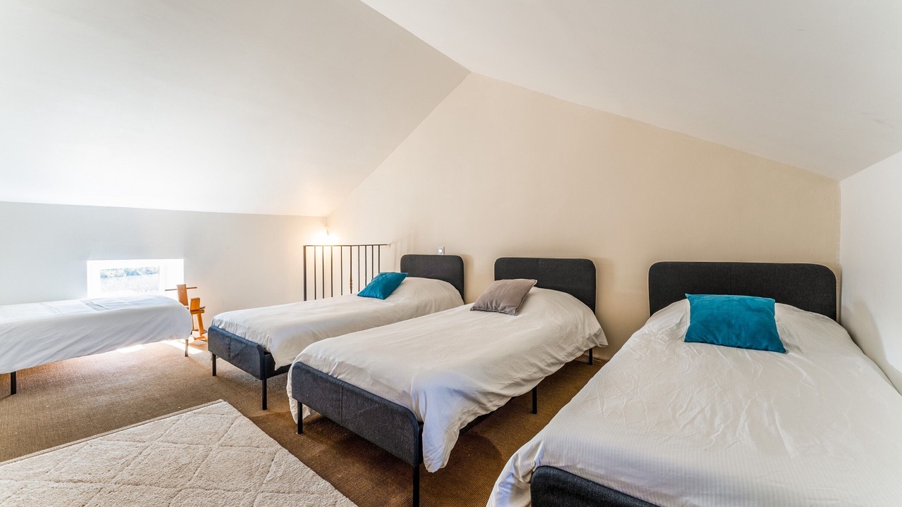 Photo of Bedroom in Camaret-sur-Aigues