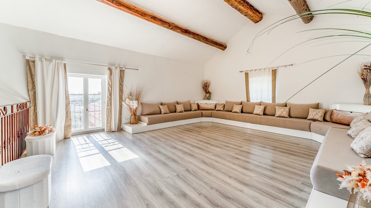 Photo of Livingroom in Camaret-sur-Aigues