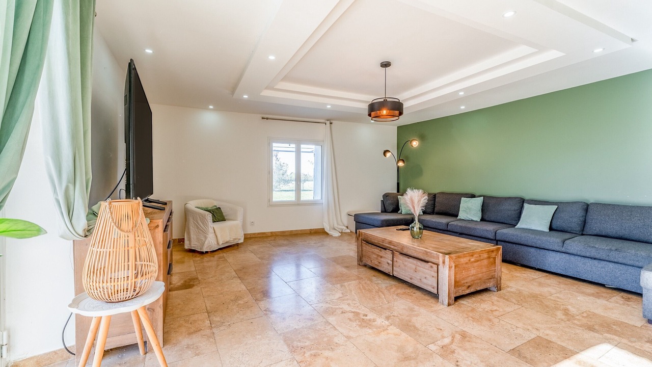 Photo of Livingroom in Camaret-sur-Aigues