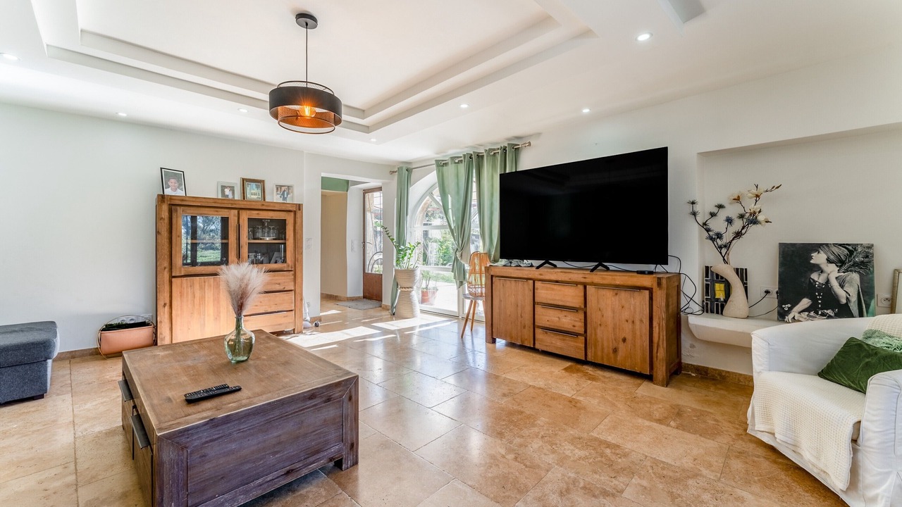 Photo of Livingroom in Camaret-sur-Aigues