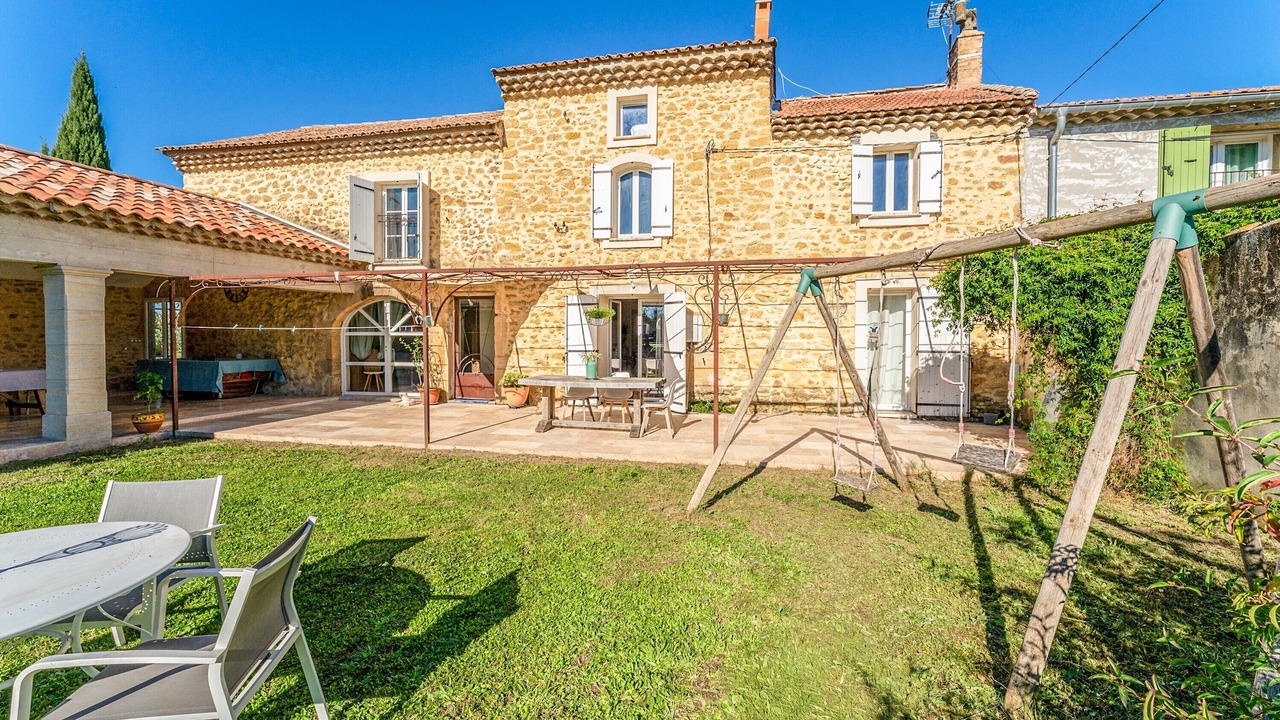 Photo of Outdoor in Camaret-sur-Aigues