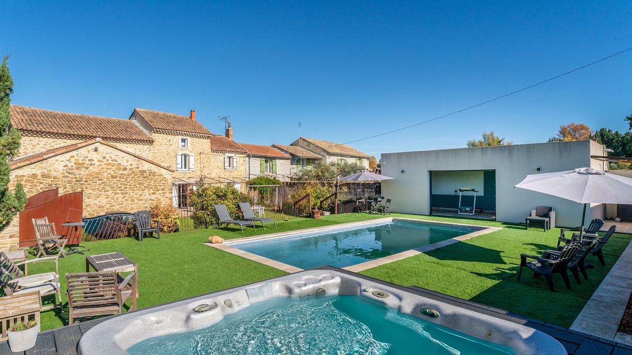 Photo of Patio Balcony in Camaret-sur-Aigues
