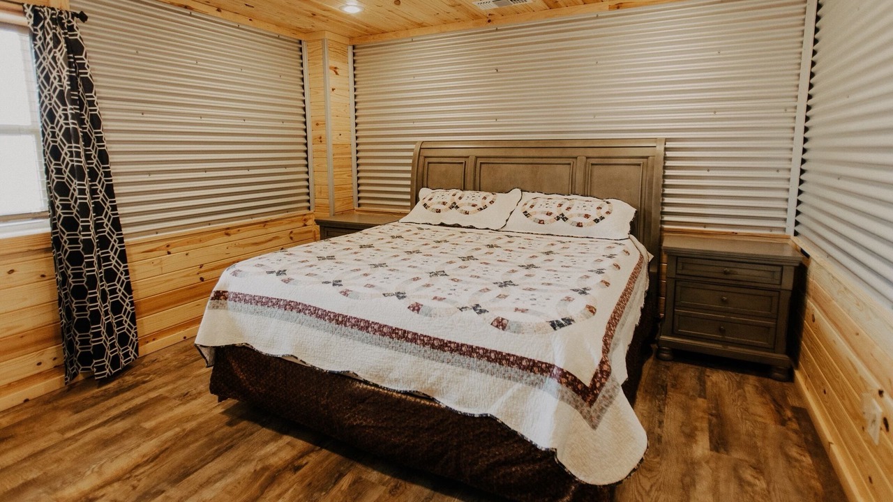 Photo of Bedroom in Seminole