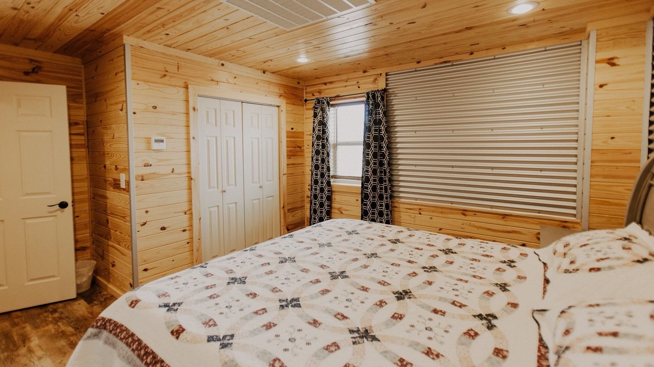 Photo of Bedroom in Seminole