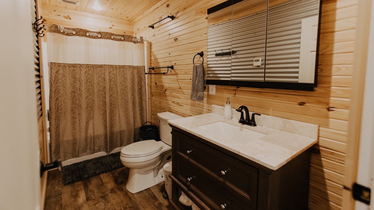 Photo of Bathroom in Seminole