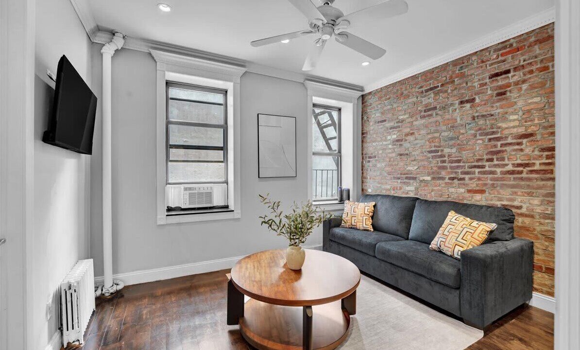 Photo of Livingroom in Gramercy