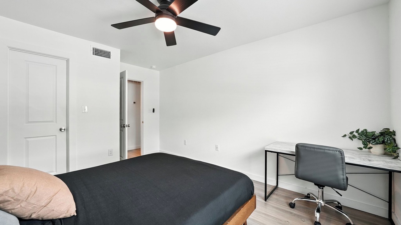Photo of Bedroom in Windsor Park
